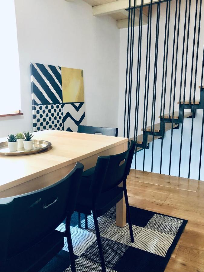 Seayou!***Charming 1-Bedroom Rental Unit In The Old City Center Of Cres Esterno foto